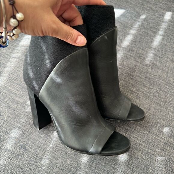 Vince Aren' Open Toe Bootie Size 7 - Picture 7 of 13